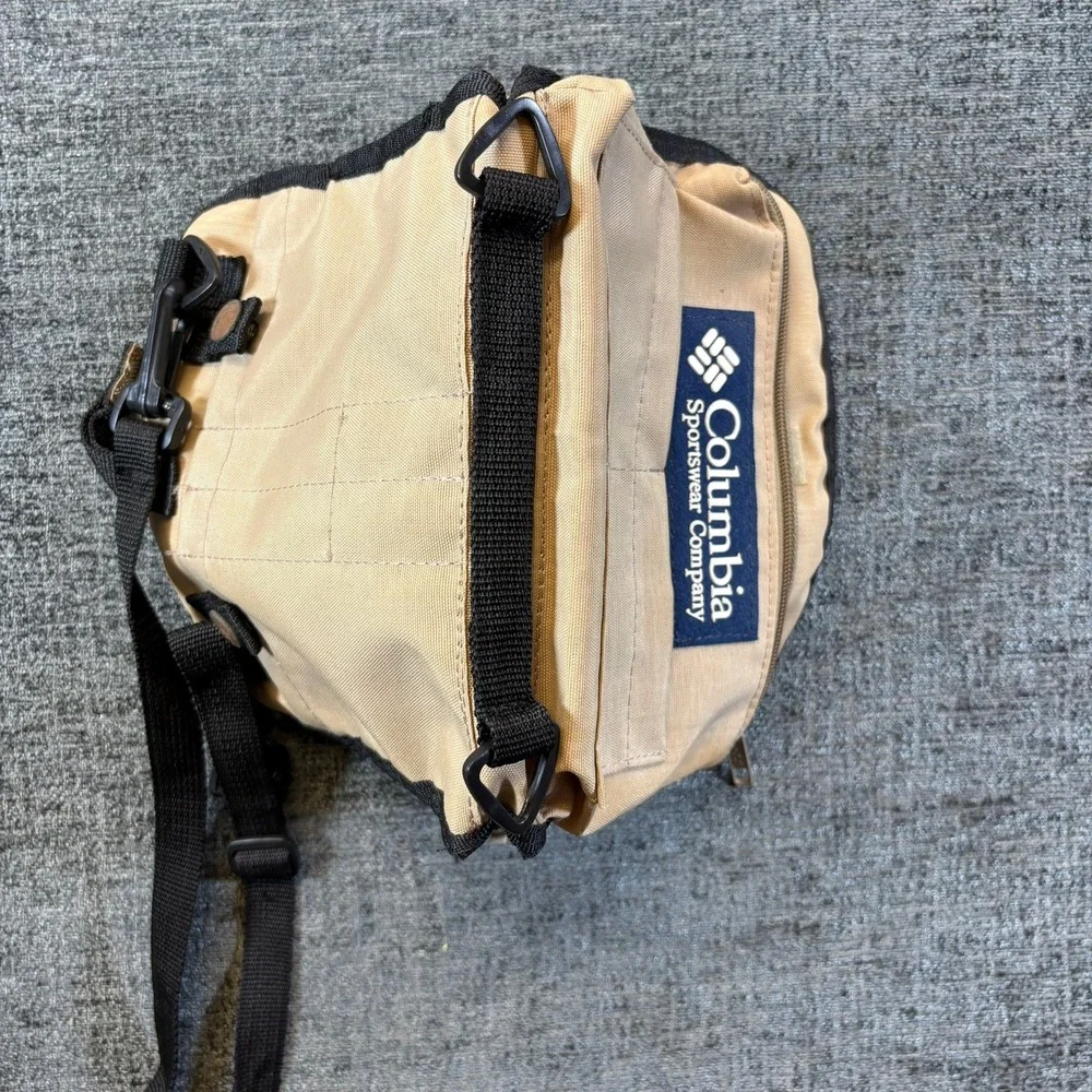 Columbia Crossbody Bag Unisex Tan Nylon Utility Outdoor Travel Pouch FU9000